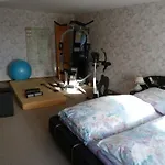 Apartamento Haus Bergblick Für Gruppen Bis 6 Personen Utzmemmingen