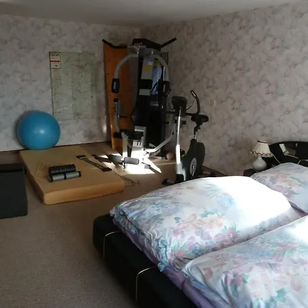 شقة Haus Bergblick Fuer Gruppen Bis 6 Personen Utzmemmingen